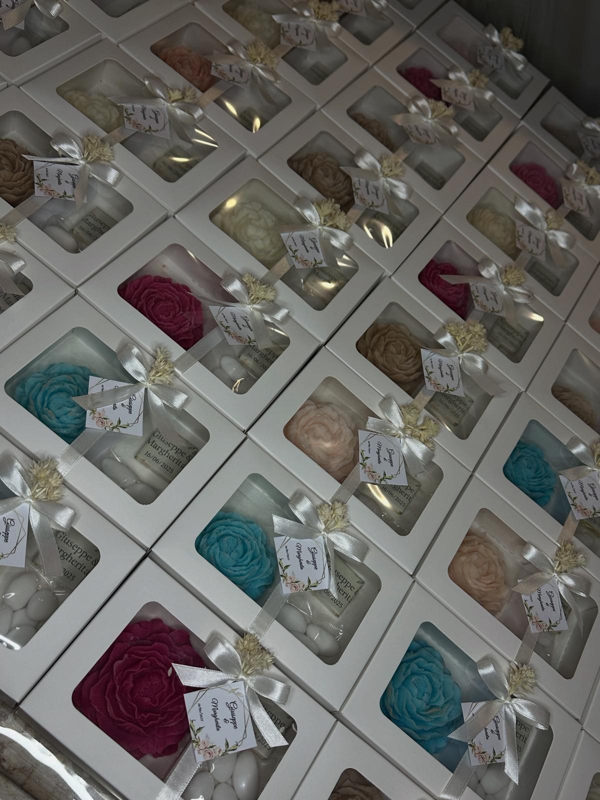 Peonia di Cera – Candela Artigianale in Cera di Soia