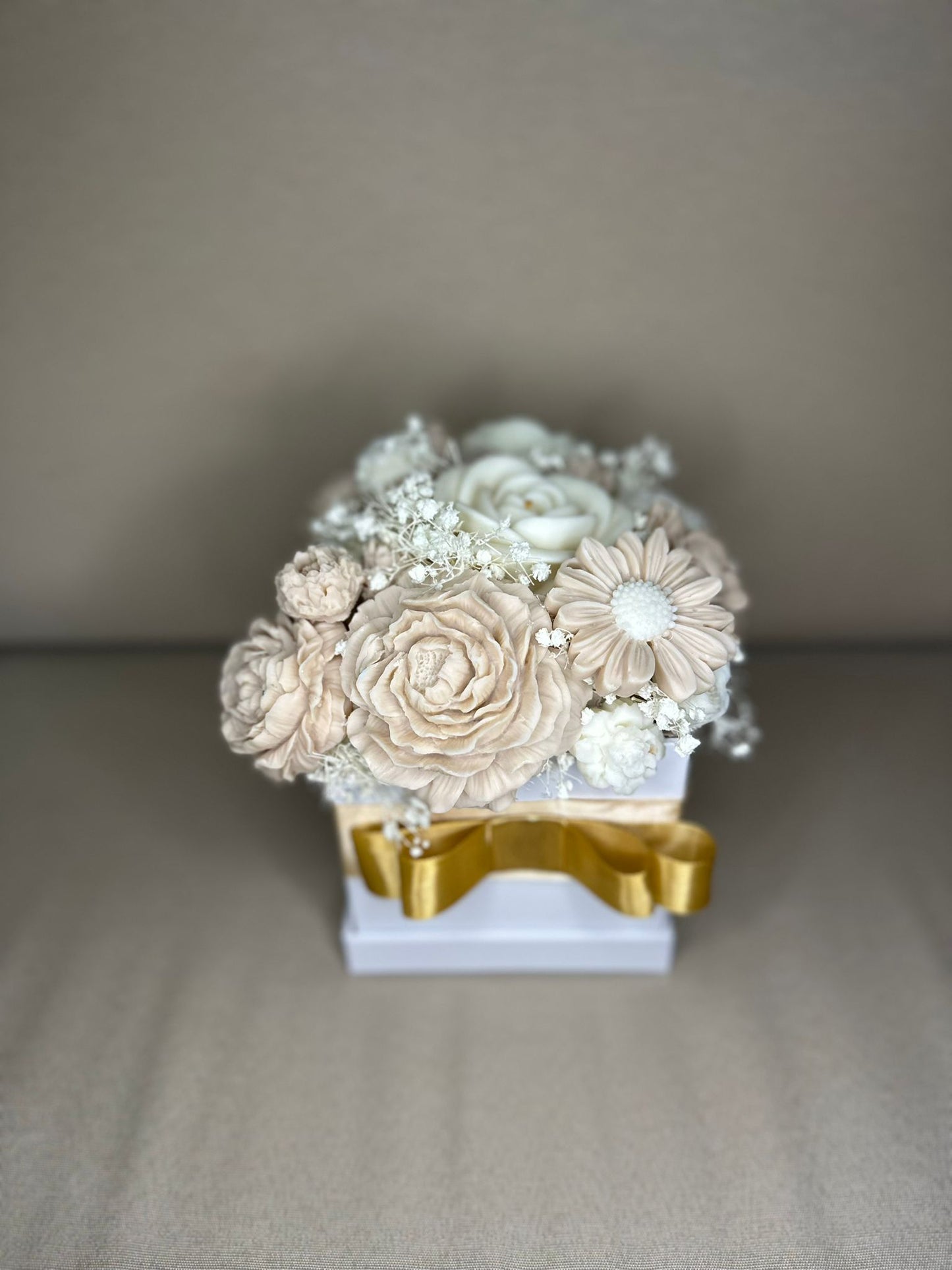 Flower Box Scultorea – Candela Artigianale in Cera di Soia