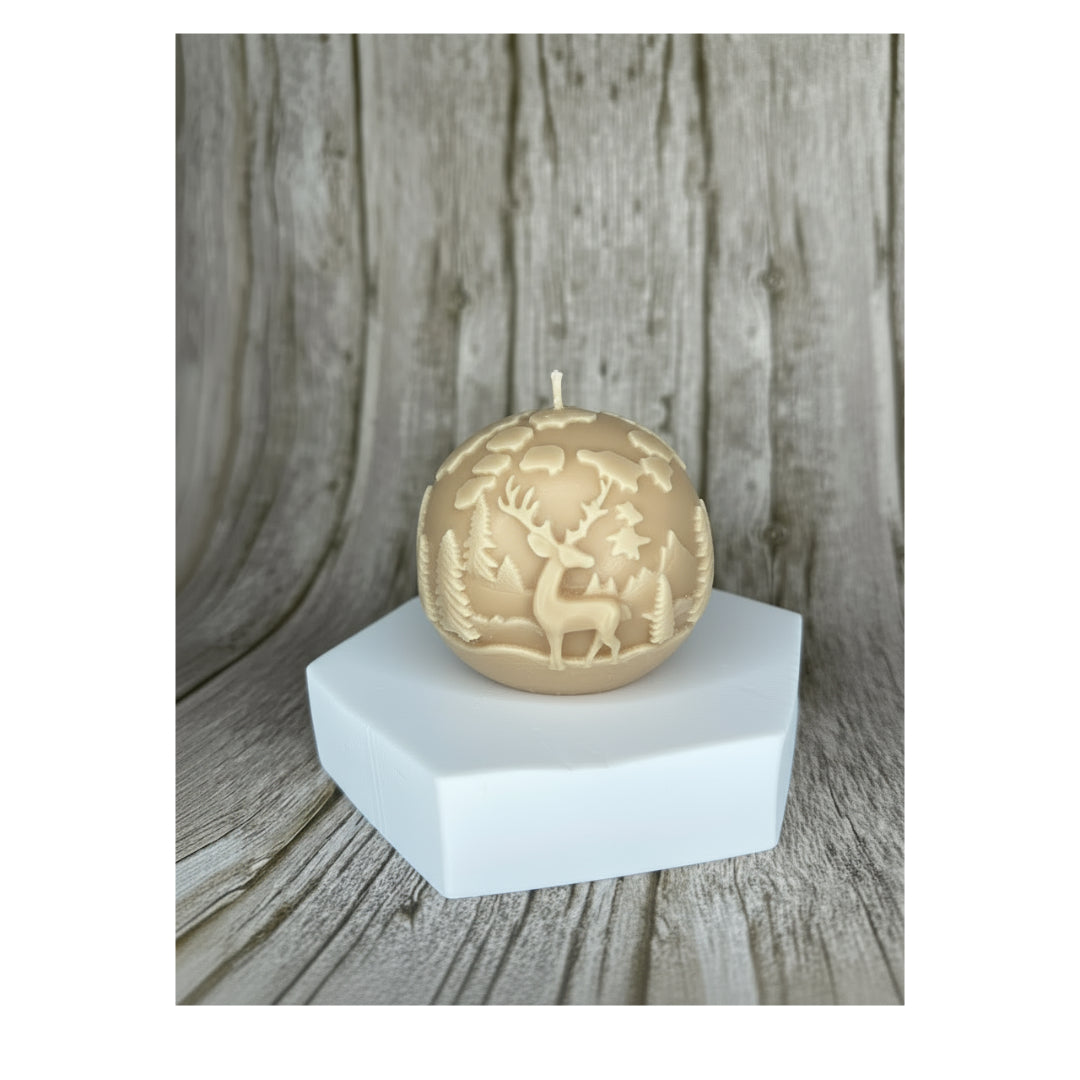 Candela “Sfera Invernale” in Cera di Soia – Edizione Natalizia