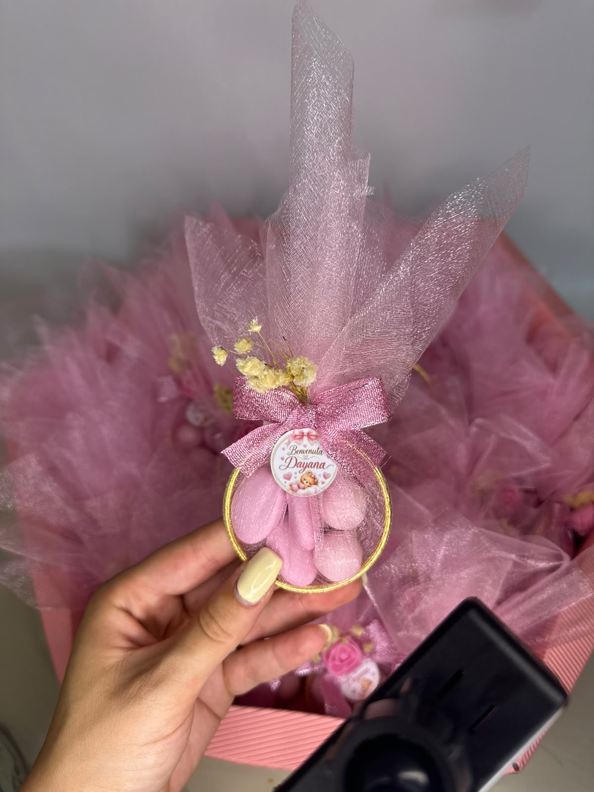 Bomboniera Nascita Elegance – Cerchio Oro con Confetti Personalizzati