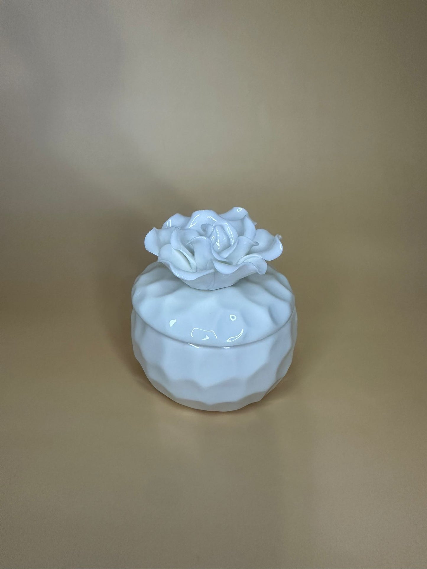 Candela in Ceramica "Rosa Bianca