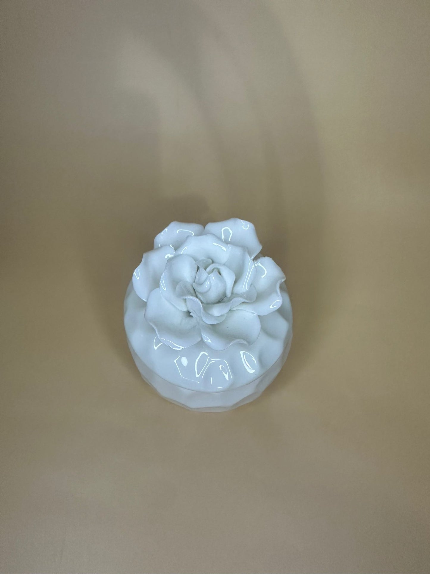 Candela in Ceramica "Rosa Bianca